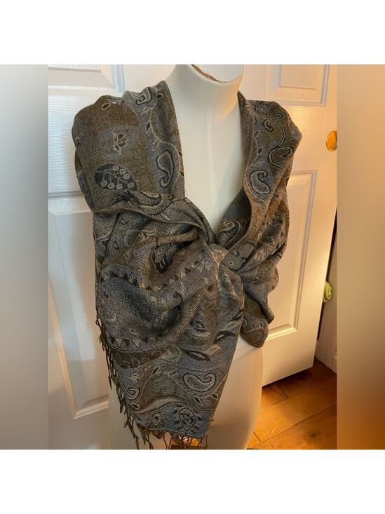 Accessories - Large Paisley Wrap Scarf